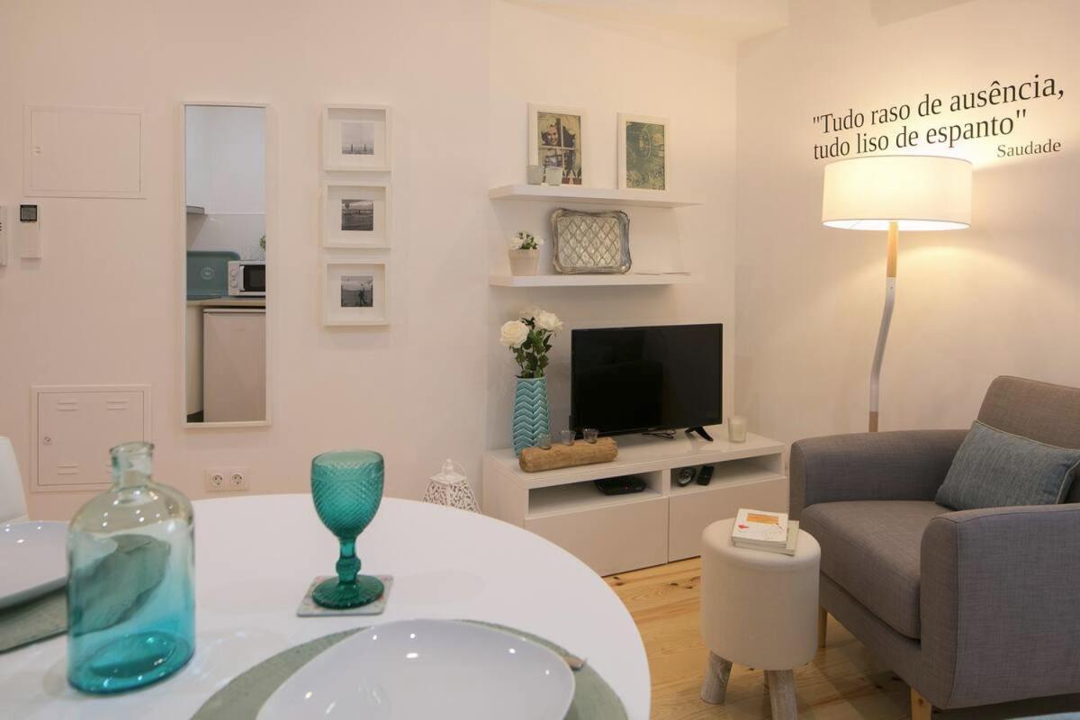 Central Turquoise Studio Apartment ลิสบอน ภายนอก รูปภาพ